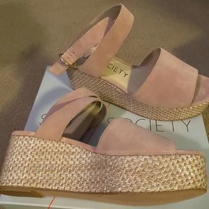 Blush pink suede, Sole Society wedges, size 9/40. Brand new, never worn.